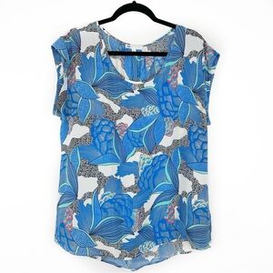 DR2 scoop neck cap sleeve blouse